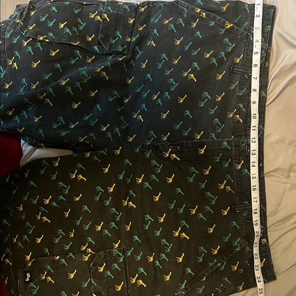 LRG/Lifted Research Group Black CargoShorts with Dinosaur Print Sz.44 - Picture 11 of 12